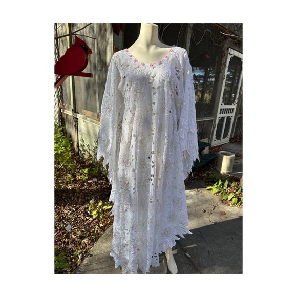 White Angel Wing Caftan Dress Sequins Embroidery Cutwork - Picture 8 of 16